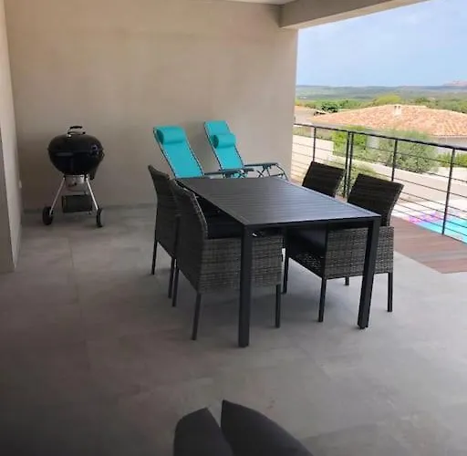 Neuve Avec Piscine Vila Bonifacio (Corsica)