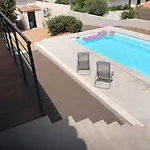 Neuve Avec Piscine Villa