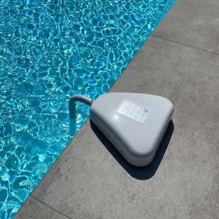 Neuve Avec Piscine * بونيفَسْيو