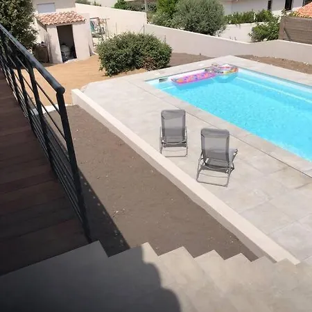 Neuve Avec Piscine Willa