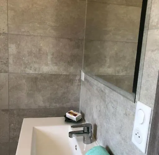 Villa Neuve Avec Piscine *