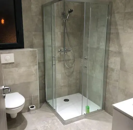 Neuve Avec Piscine Villa *